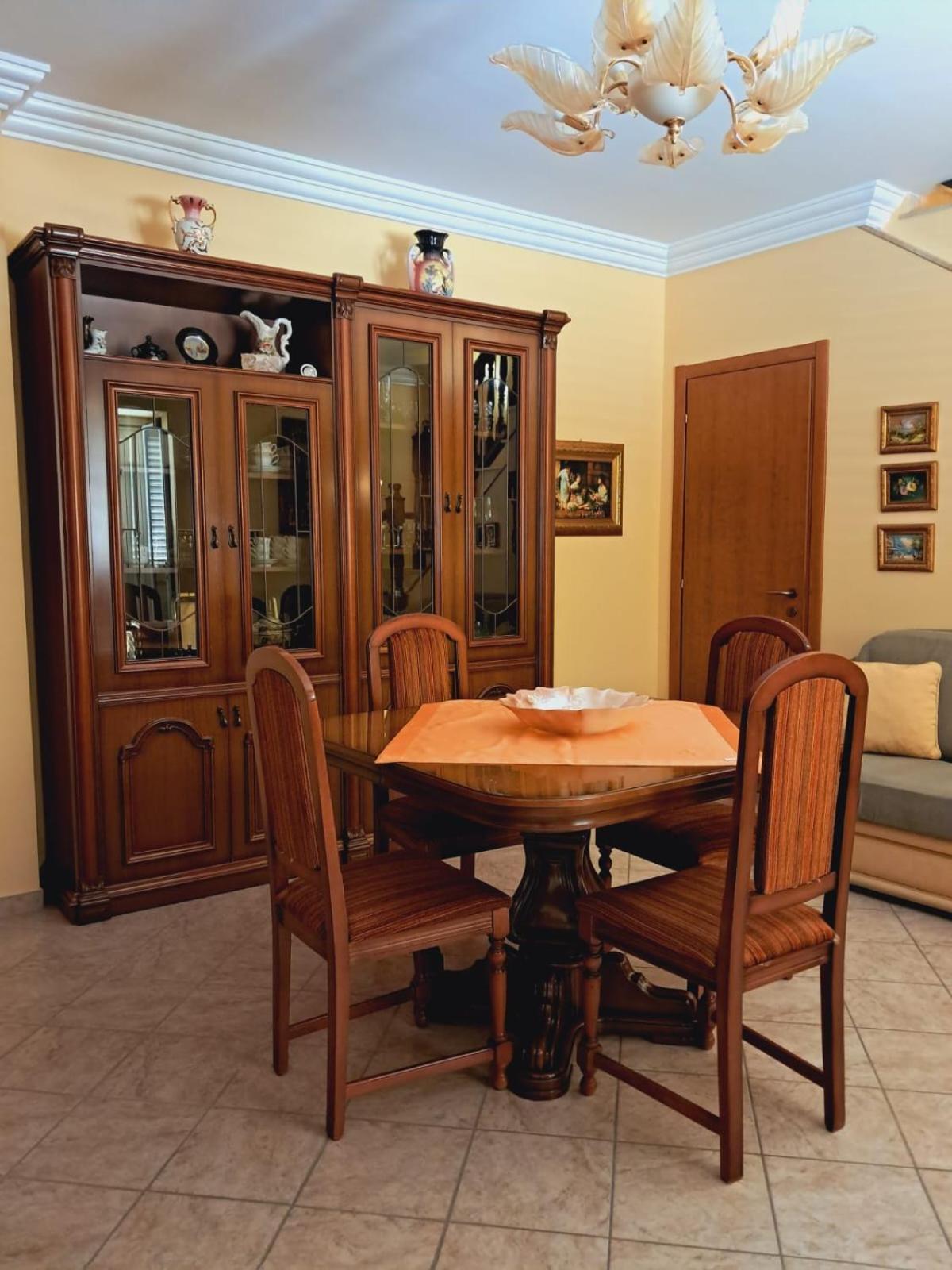 Al Cortile Del Pozzo Appartement Delia Buitenkant foto