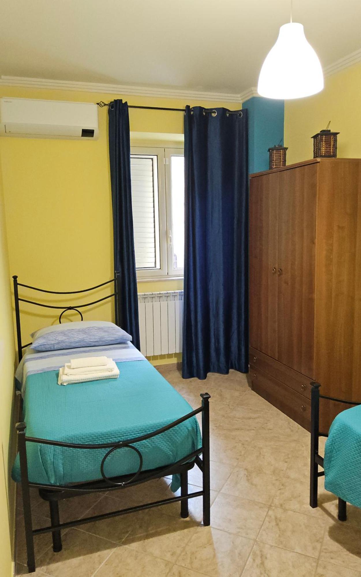 Al Cortile Del Pozzo Appartement Delia Buitenkant foto