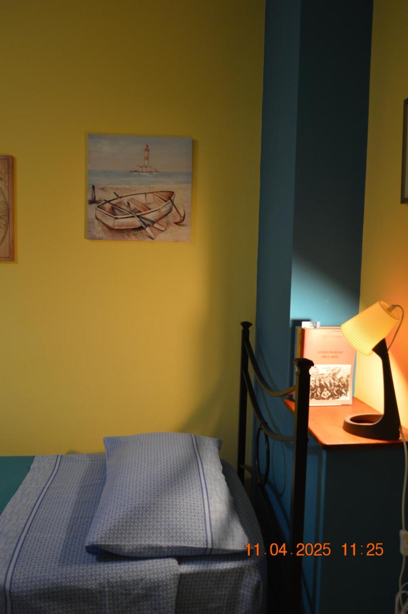 Al Cortile Del Pozzo Appartement Delia Buitenkant foto