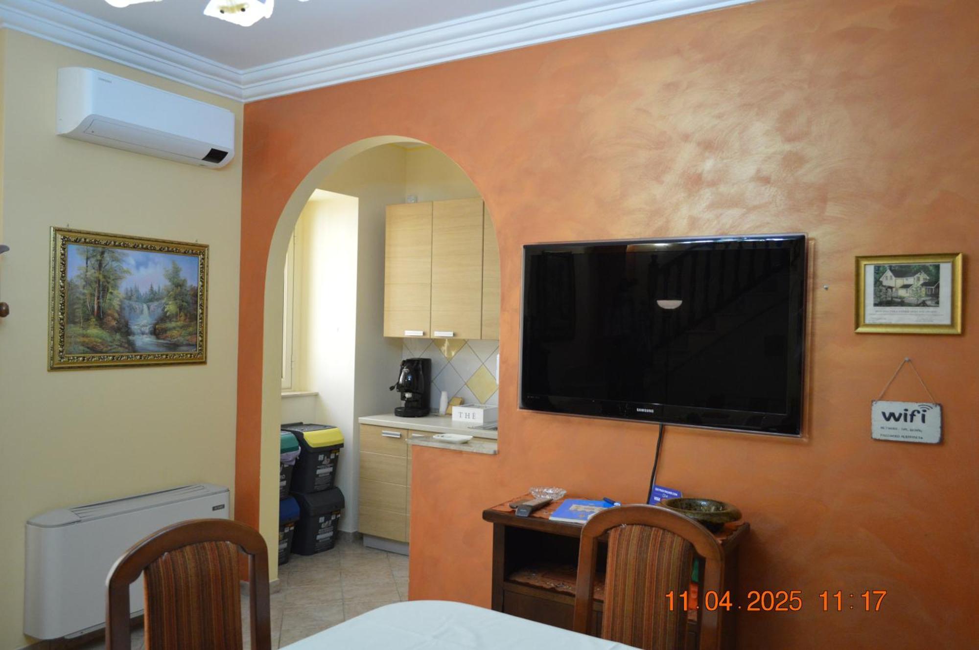 Al Cortile Del Pozzo Appartement Delia Buitenkant foto